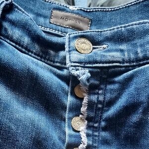 MOTHER Fly Cut Stunner Fray jeans. Size 29.